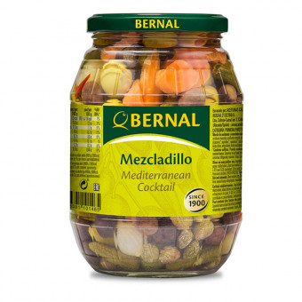 Смесь MEZCLADILLO (оливки, каперсы, овощи) Bernal 600 г